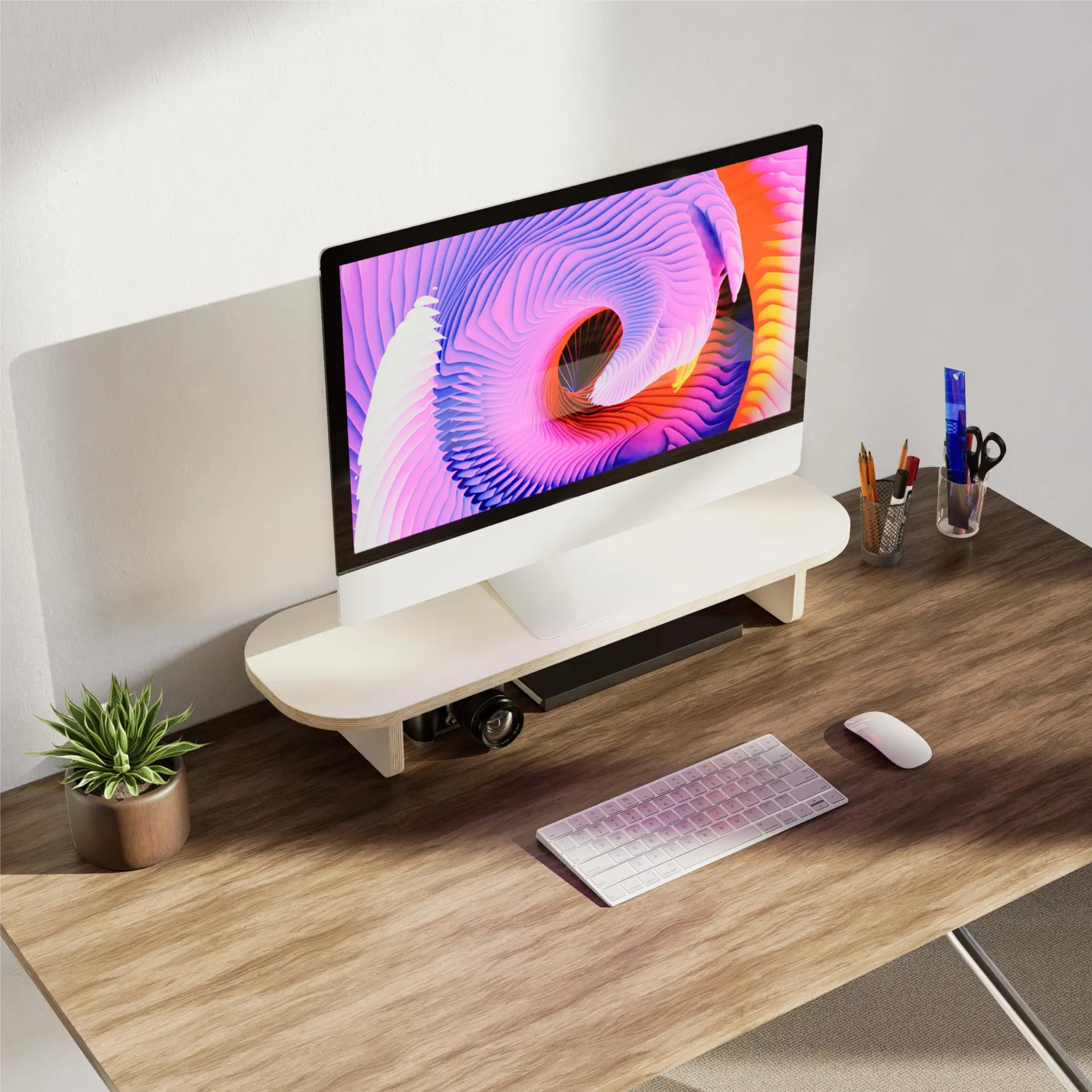 Montaj gerektirmeyen geçmeli sistemli ahşap monitör platformu